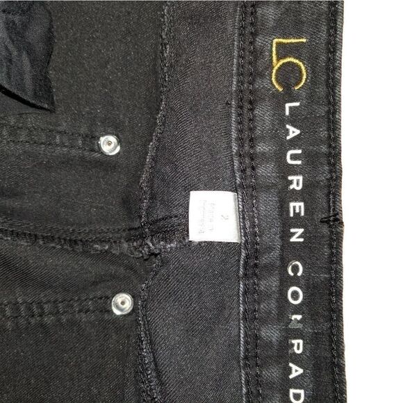 LAUREN CONRAD  SIZE 2. BLACK 5 POCKET  DENIM JEANS - Picture 4 of 8